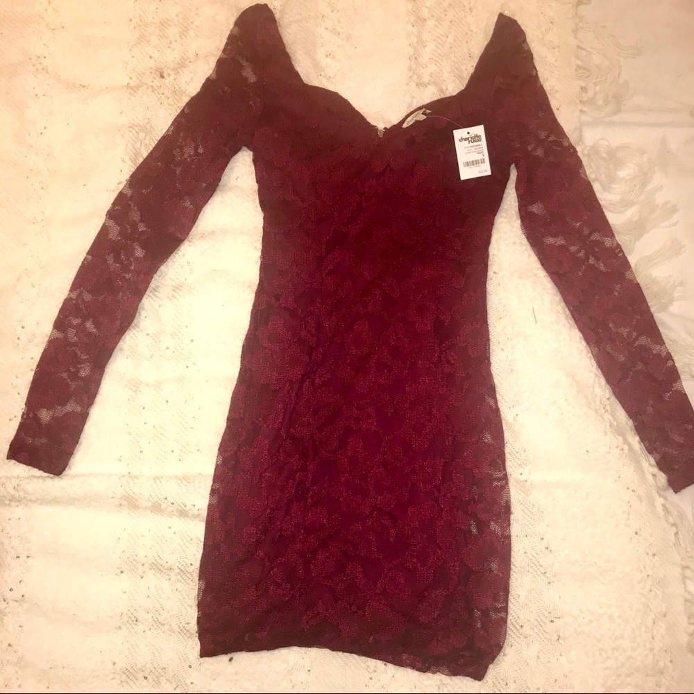 Women’s- Bodycon Long-Sleeve Lace Dress